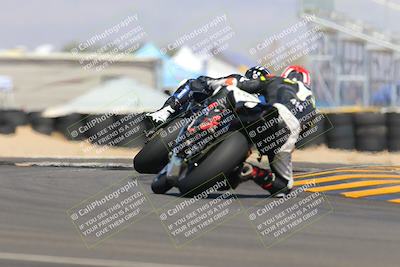 media/Oct-08-2022-SoCal Trackdays (Sat) [[1fc3beec89]]/Turn 16 (125pm)/